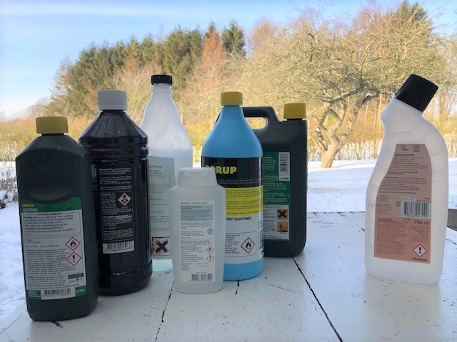 Sortering af TOM plastemballage med faremærke